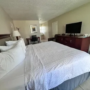 2* Отель Clearwater